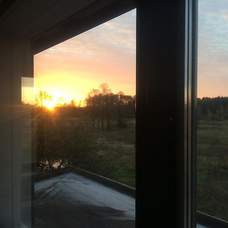 Chamedafne W Puszczy Kampinoskiej Brochów Exteriér fotografie
