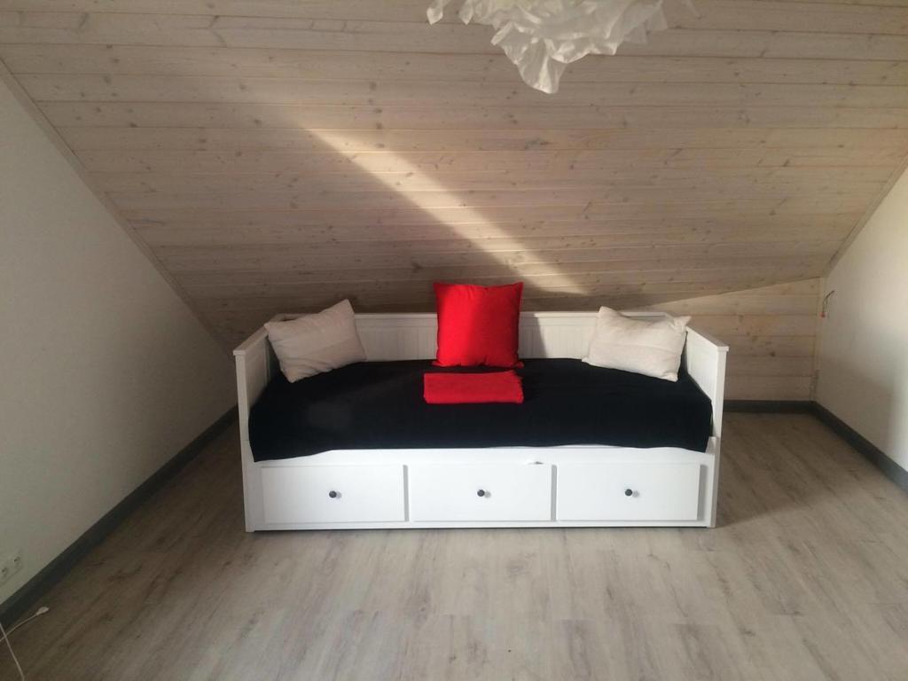 Chamedafne W Puszczy Kampinoskiej Brochów Exteriér fotografie
